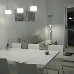 Διαμέρισμα Edificio Attikos *