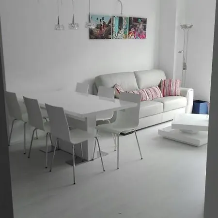 Apartman Edificio Attikos