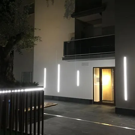 Edificio Attikos Apartman